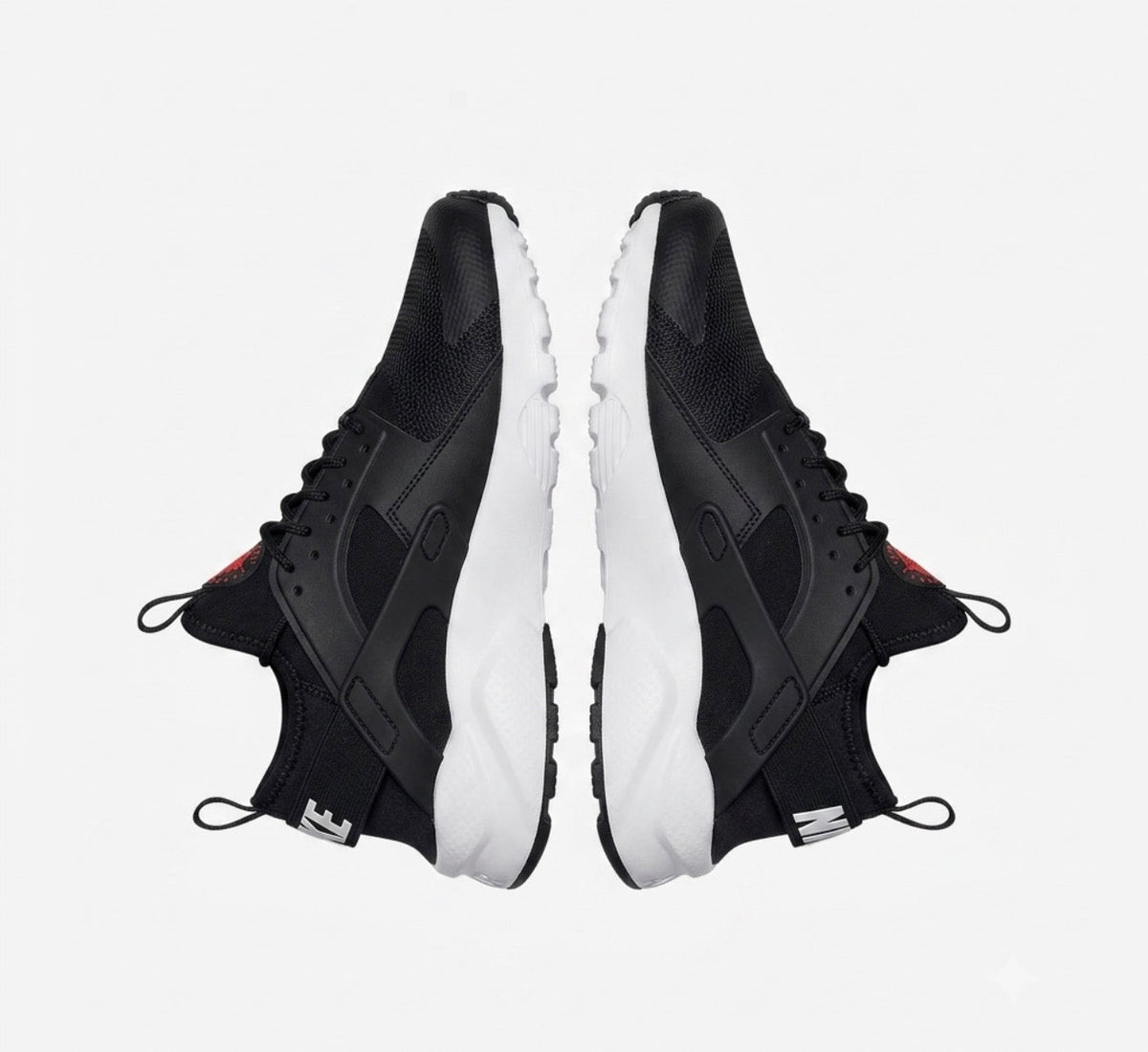 NIKE AIR HUARACHE RUN ULTRA - BLACK/WHITE